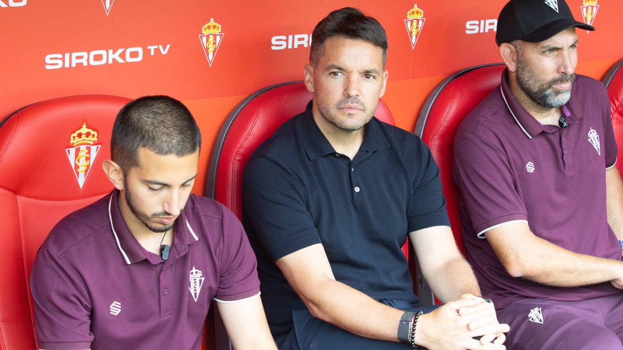Nicolás Larcamón, técnico del Sporting, tira de "huevos" y marca el camino: "Somos el Sporting y si empezamos a hacer que este equipo tenga esta identidad iremos con paso firme"