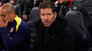 Simeone celebra la presencia de refuerzos para el primer asalto de Champions ante el Barcelona 