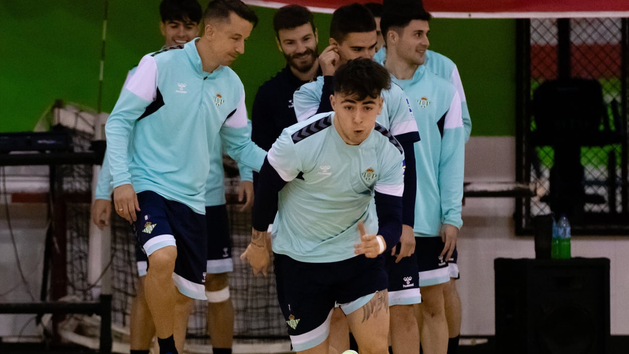 El Betis viaja a Melilla en busca de estímulos