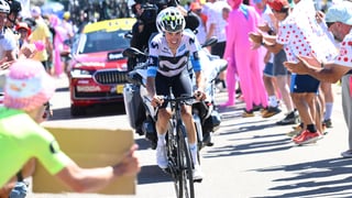 Enric Mas responde a la ambición del Movistar Team antes del Giro: "El trabajo está hecho para intentarlo y estar en el podio"