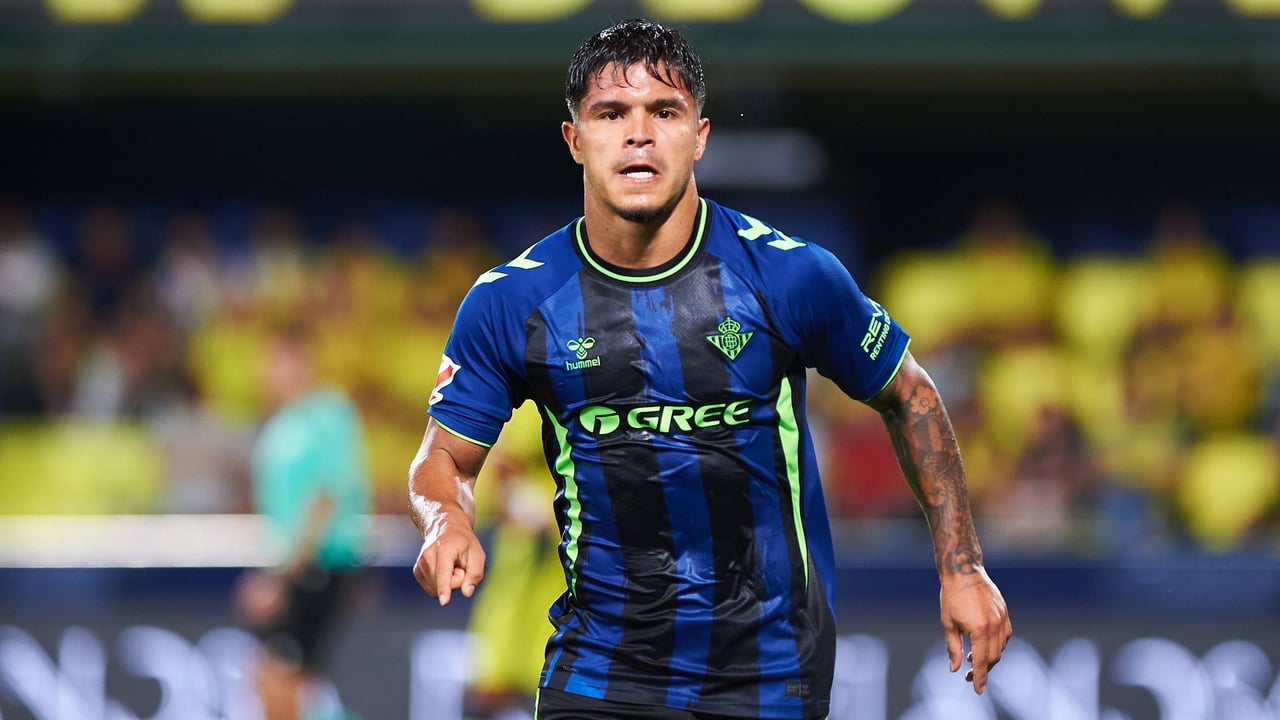 Cucho Hernández, exigente a pesar de la gran victoria frente al Villarreal: "Tuvimos tres o cuatro que tienen que ser gol"