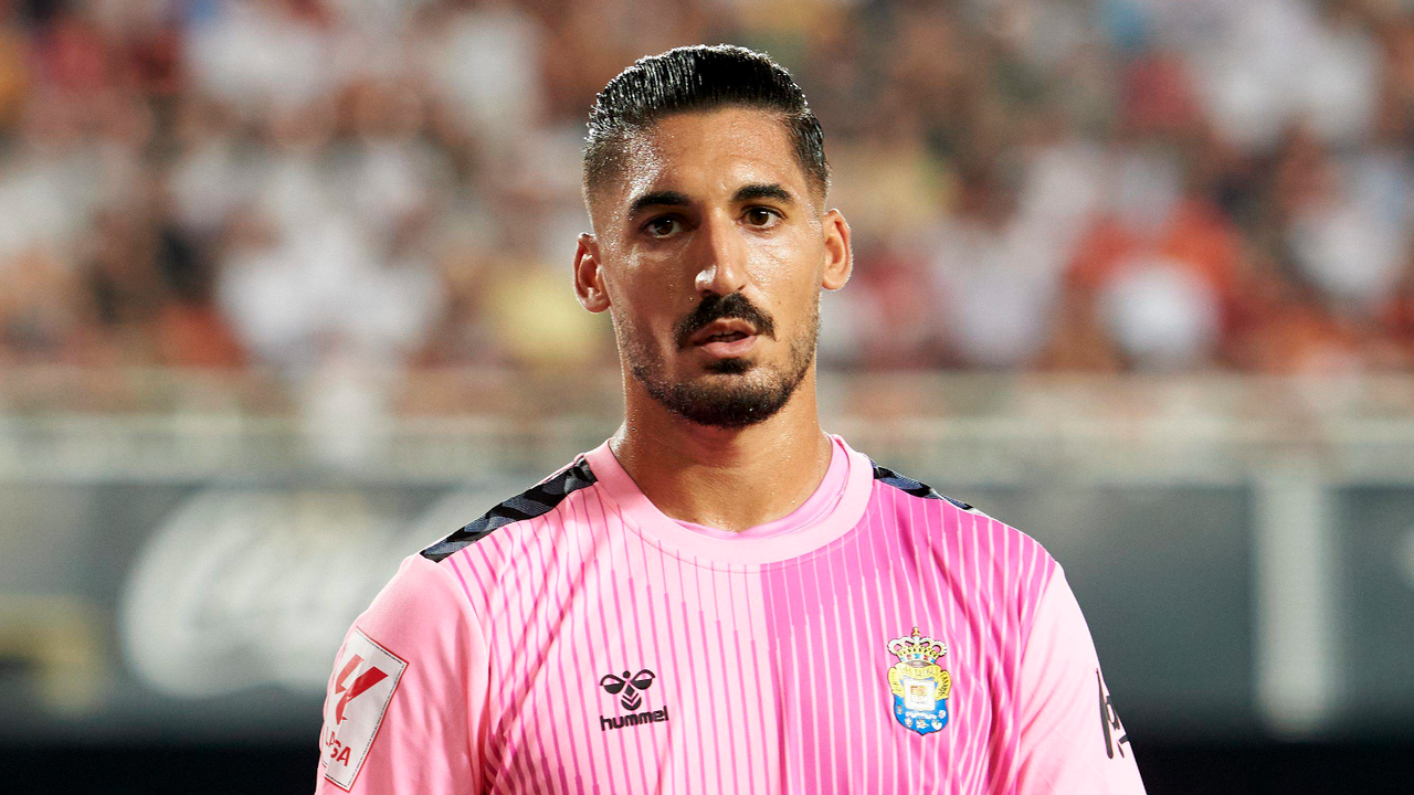 Álvaro Valles sigue teniendo mejores registros que Cillessen