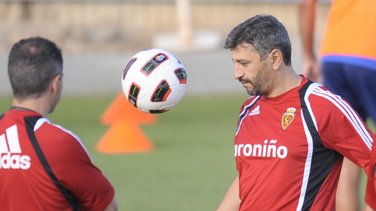 Nayim, ahora en el Ceuta, habla sobre la figura de Gabi Fernández: "Ya era medio entrenador en el campo"