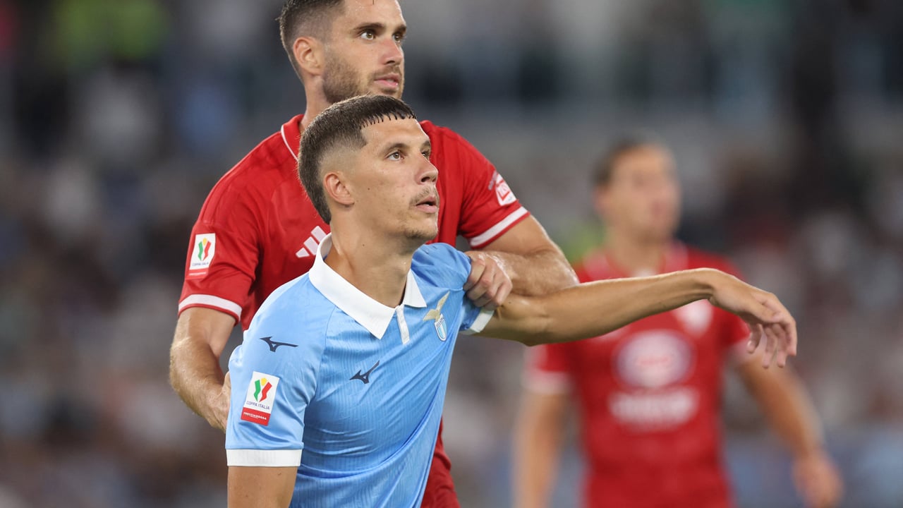 Ratkov se acerca al Levante y vuelve a poner el futuro de Etta Eyong en el aire