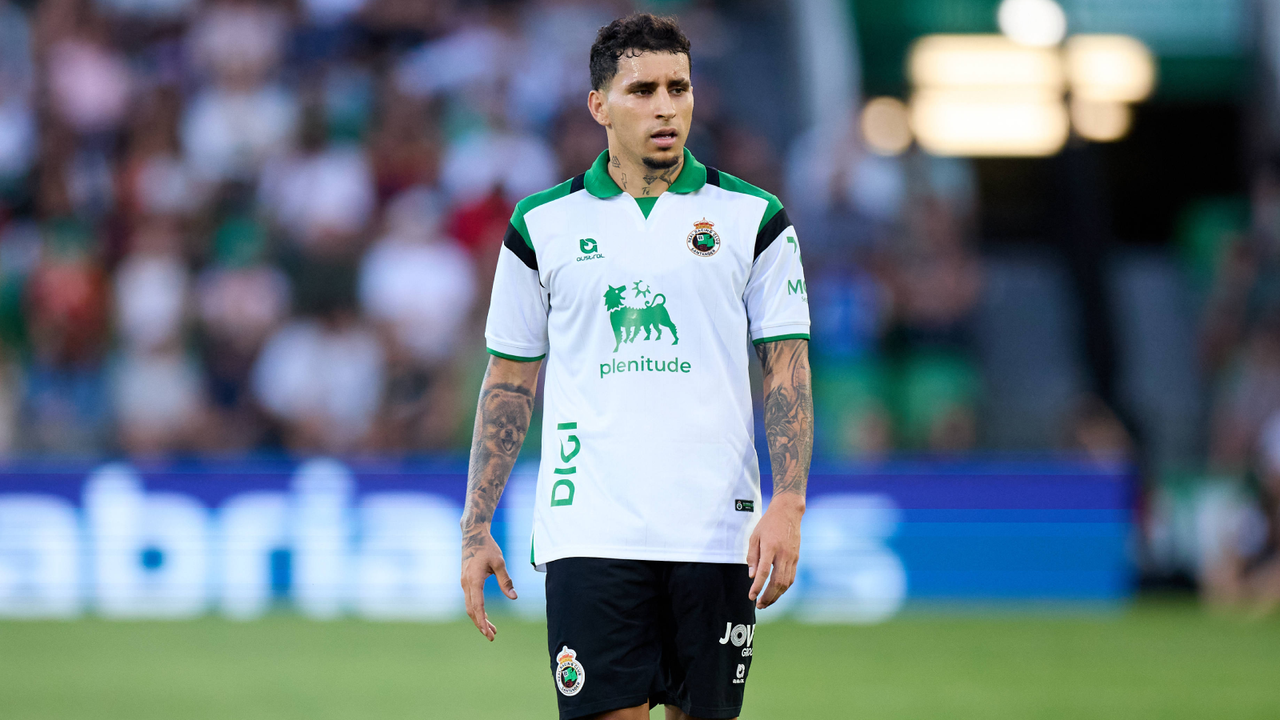El Aston Villa amenaza con pagar la cláusula de Gustavo Puerta