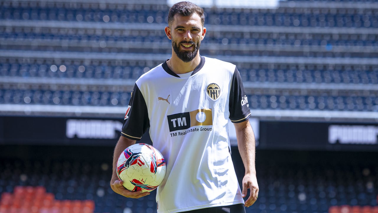 Luis Rioja no se corta en su presentación