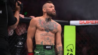 McGregor regresa cinco año después y su combate con Holloway dura tres segundos