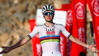 Tadej Pogacar anuncia su regreso: favoritos, horario y dónde ver por TV la Strade Bianche 2026