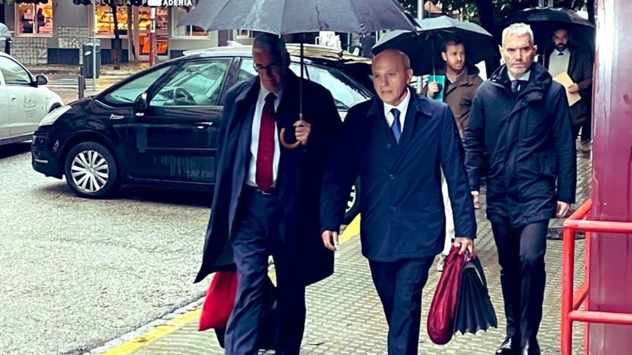 La letra pequeña ya no le hace tanta gracia a Del Nido, con un último as bajo la manga