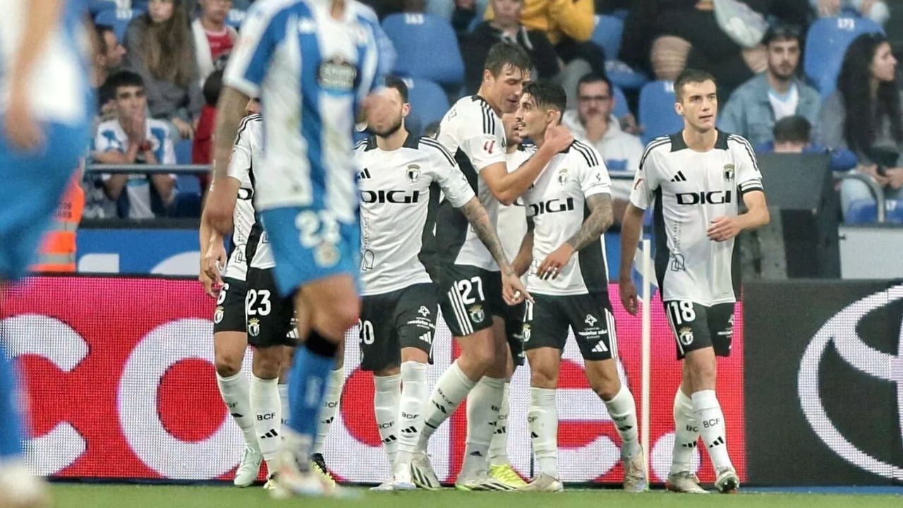 Resumen jornada 6 LaLiga Hypermotion: Asalto a Riazor y golpetazo 'blanquillo'