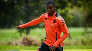 El Betis prepara una ofensiva para atar a un prometedor delantero colombiano: "Estamos esperando la oferta formal"