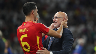 Luis de la Fuente apunta a Mikel Merino tras el tropiezo de la Selección española ante Irak