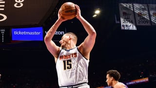 Nikola Jokic deja atrás a Kevin Durant y mete presión a Luka Doncic