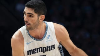 Santi Aldama sigue en sus trece y Jordi Fernández lo termina pagando