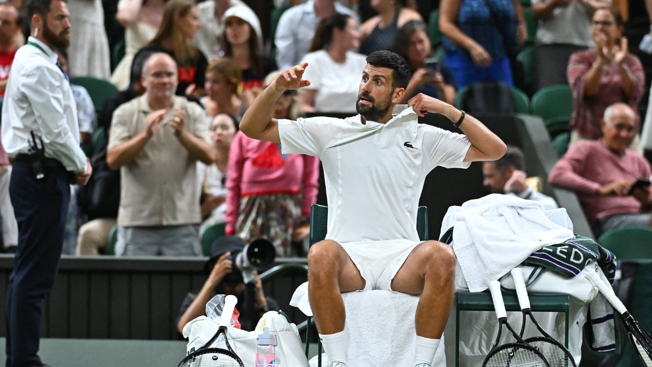 Djokovic no convence ni a sus hijos en Wimbledon