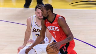 Unos Lakers sin piedad machacan a Kevin Durant por partida doble