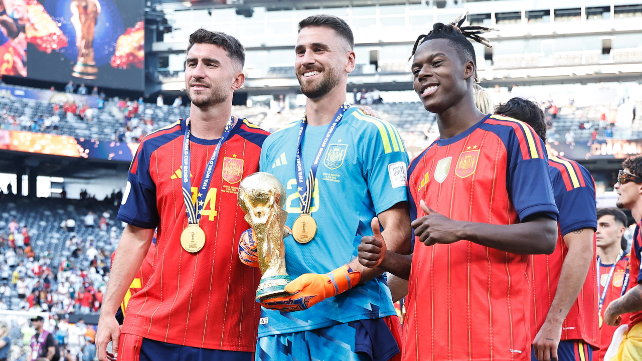 Diferentes medidas para Unai Simón, Laporte y Nico Williams