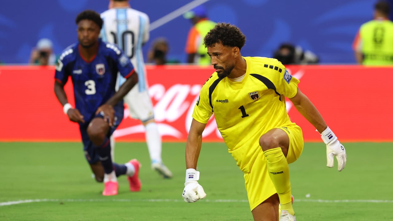 Giro inesperado con Vozinha: del acuerdo con Colo-Colo a una oferta que puede cambiar su futuro