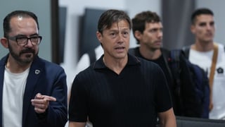 Almeyda llega a Monterrey como un ídolo y con pullita al Sevilla: "Este club me demuestra confianza y cariño"  