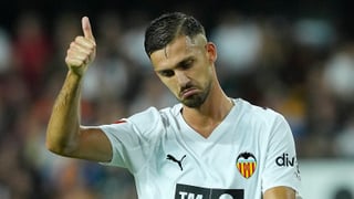 Copete se posiciona del lado de Carlos Corberán