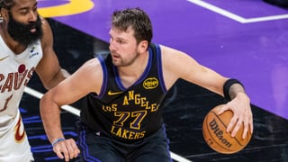 Los Lakers, sin nada a lo que agarrarse con Luka Doncic: "No habrá ninguna actualización esta semana"