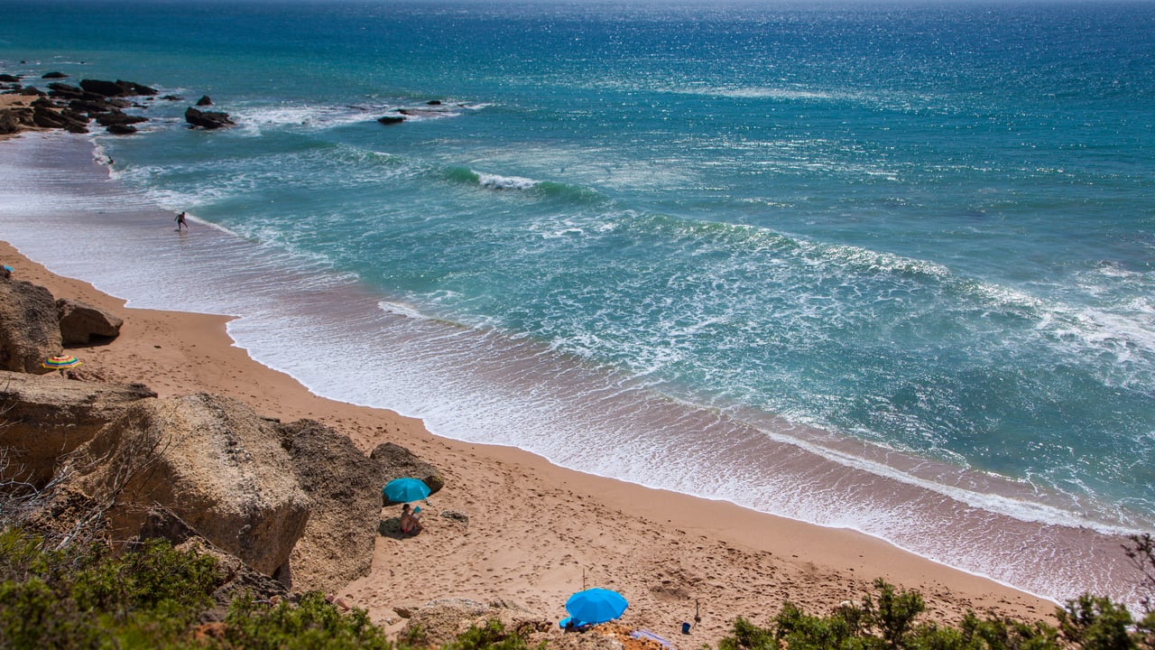 La playa más desconocida y tranquila de Andalucía: sin turistas y muy cerca de Conil