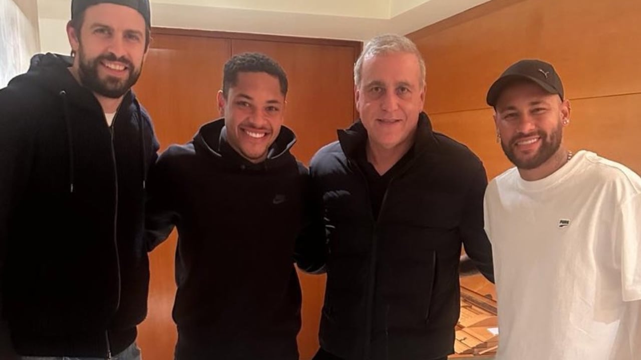 El agente de Vitor Roque está en Brasil para cerrar su traspaso