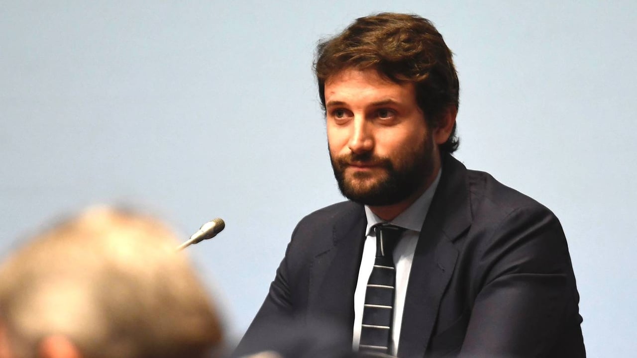 Lluvia de dimisiones en el consejo de administración del Sevilla: Fernando Carrión y Carolina Alés dejan su sillón