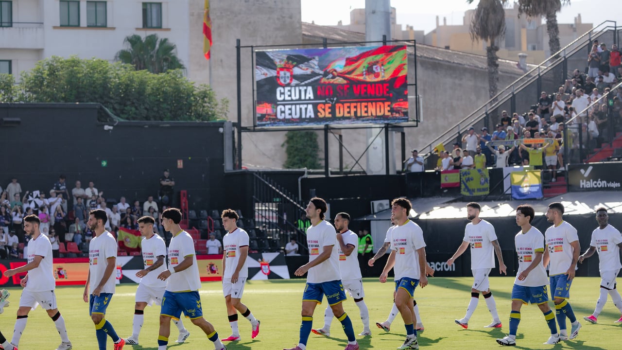 Ceuta dice basta: El gesto de los jugadores que paralizó el partido y emocionó