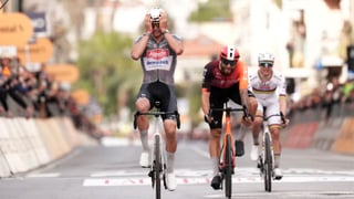 Guía y calendario completo de las Clásicas y Monumentos de la primavera 2026 con Van der Poel, Pogacar, Van Aert, Juan Ayuso... 