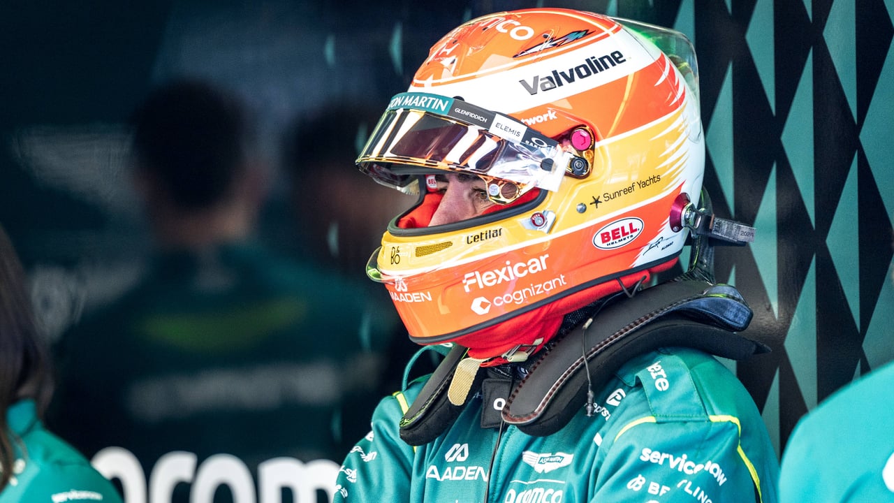 Aston Martin no reacciona y Fernando Alonso decide retirarse a tiempo: "Ha sido difícil, al menos pudimos divertirnos en la carrera"