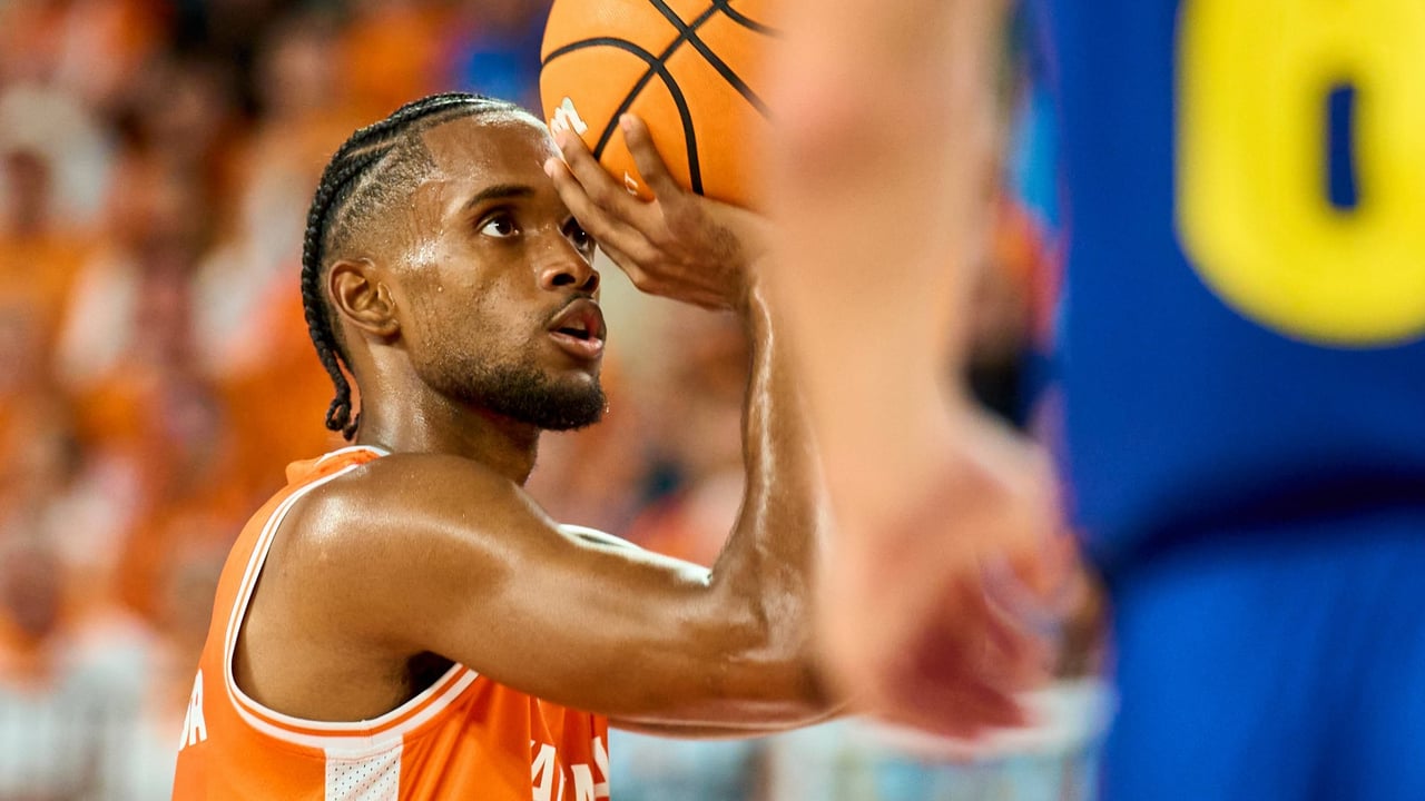 El Valencia Basket responde al Barça con una lección que no olvidará