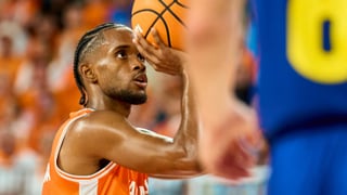 El Valencia Basket responde al Barça con una lección que no olvidará