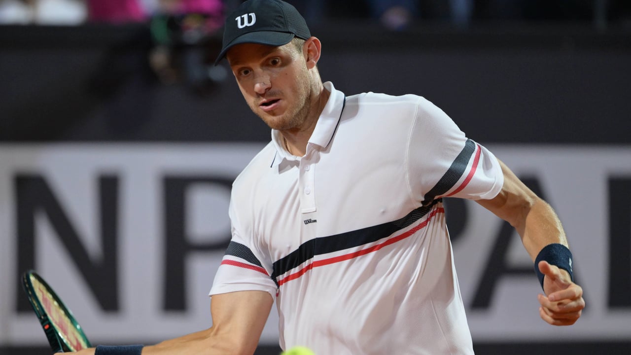 Da la campanada en Roma y está a un paso de vengar lo que hizo Nadal