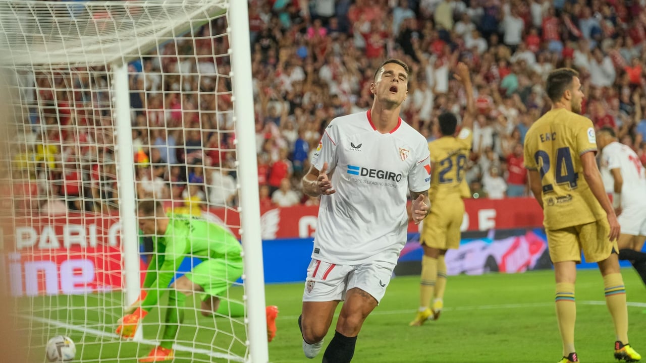 Sevilla FC-Barcelona (0-3): Un abismo en las áreas y en la tabla