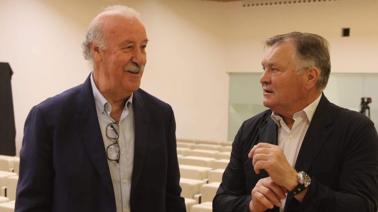 Vicente del Bosque aterriza en Gines para educar a través del deporte