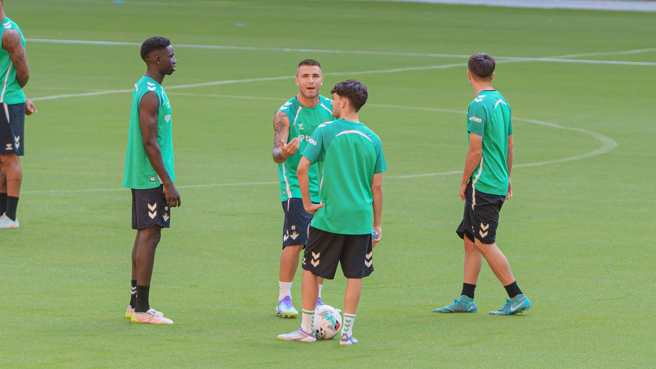 Políglota, optimista, humilde y pluriempleado... Ya es oficial: once competiciones en nueve meses para Pablo García