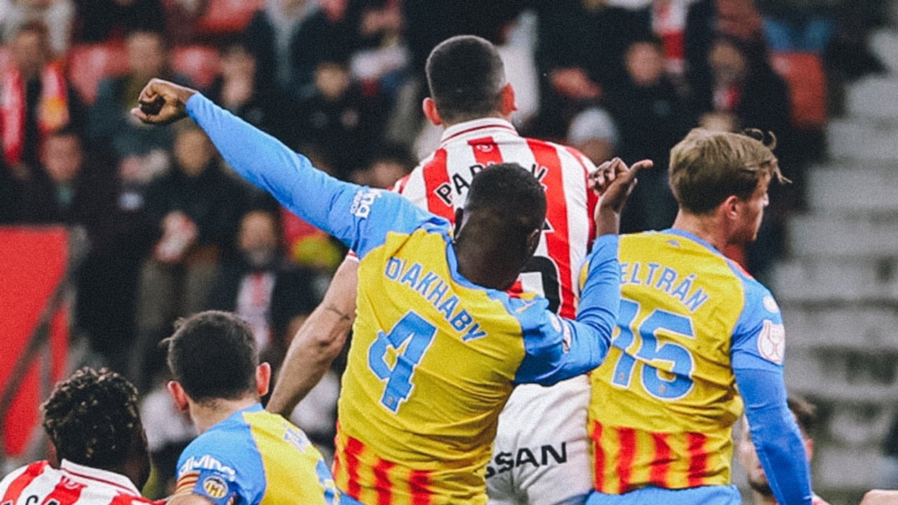 Sporting Gijón 0-2 Valencia: Triunfo balsámico en plena crisis che