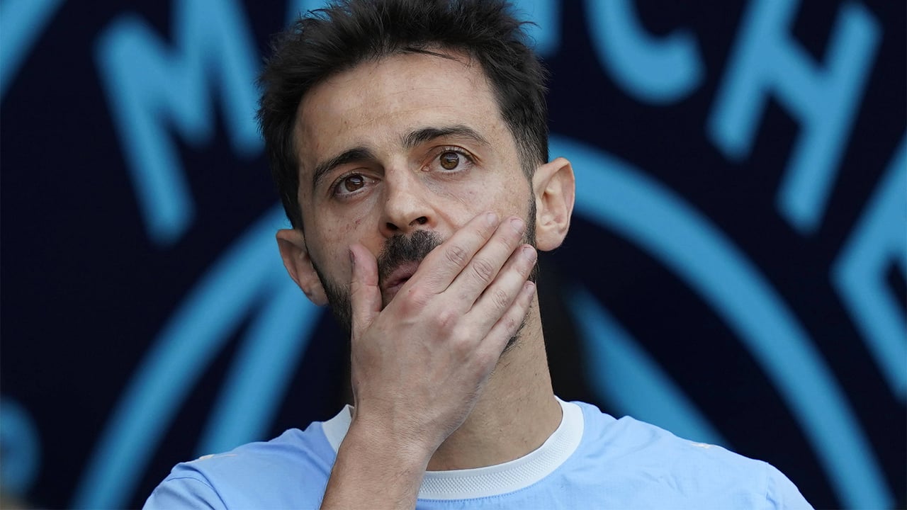Segundo fichaje para un Barça de vértigo: Flick da luz verde a Bernardo Silva y apunta una salida