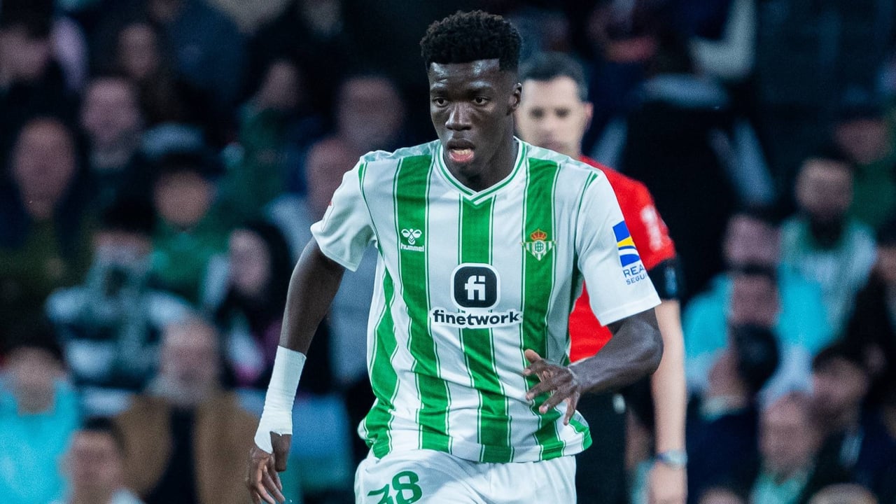 El Betis toma una decisión con Assane Diao
