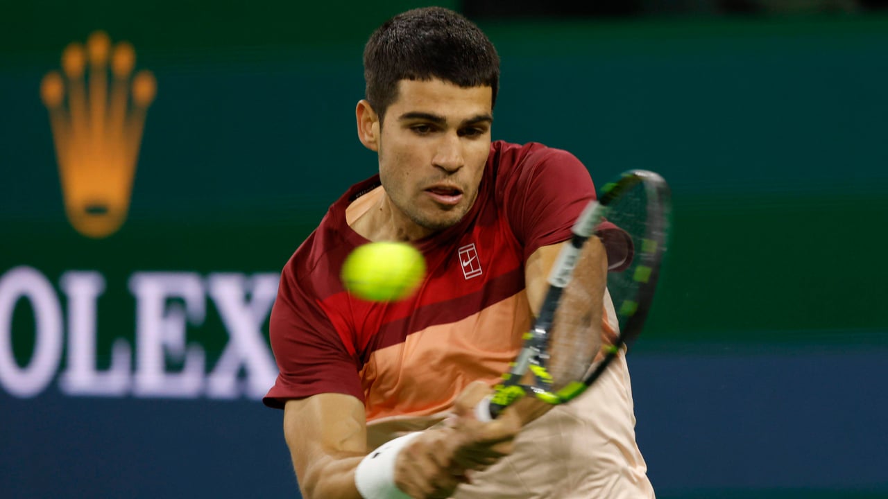 Carlos Alcaraz sobrevive a su peor día en Indian Wells