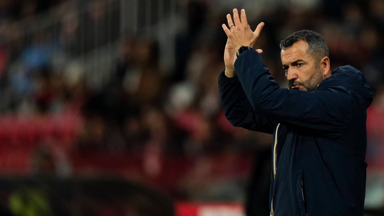 Diego Martínez muestra su preocupación por la posible lesión de Bajcetic