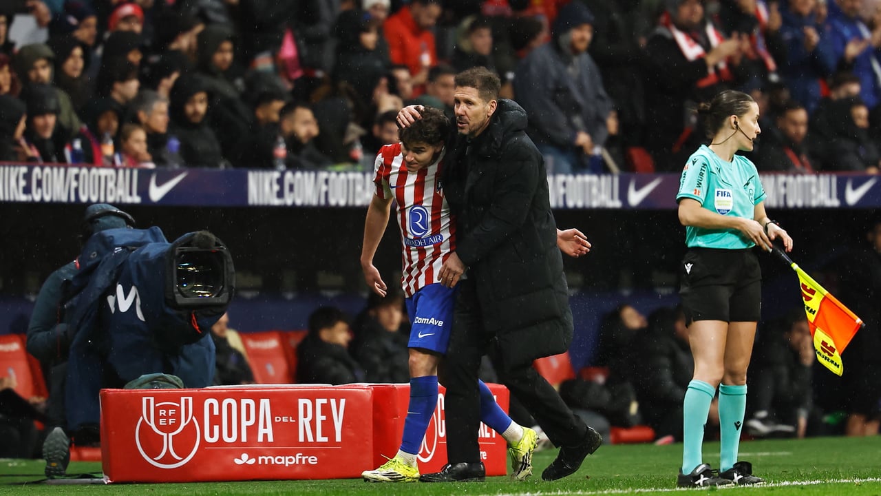 Simeone cruza el charco y habla con Julián Álvarez: "Es el mejor futbolista que tenemos en el Atlético"