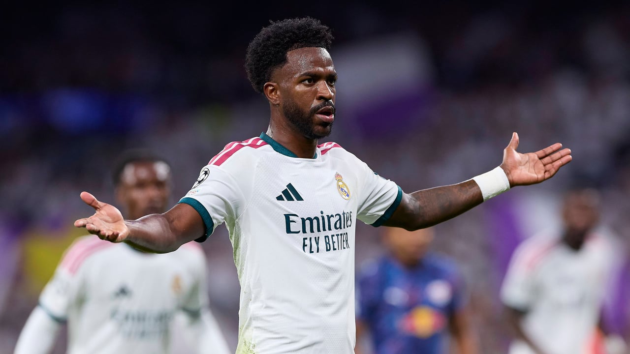 Poli Rincón, exfutbolista: "El Real Madrid renovó a Vinicius para venderle en 2027 porque ha sido extraordinario pero si quieres mantener a Bellingham y Mbappé, tienes un problema"