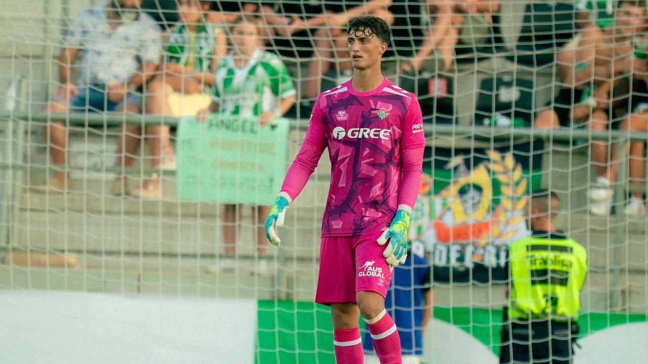 El paso al frente de Manu González, que comenzará LaLiga como segundo portero