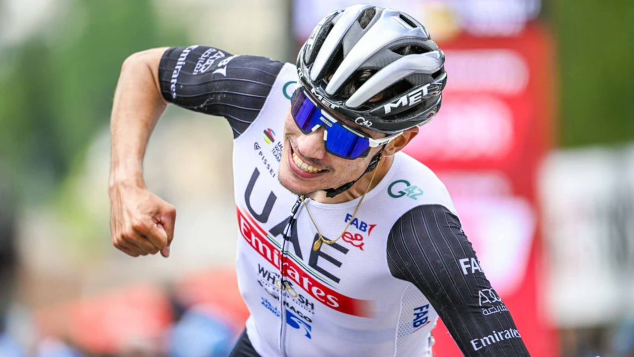 Juan Ayuso, segundo tras dar una exhibición en la crono del Tour de Suiza