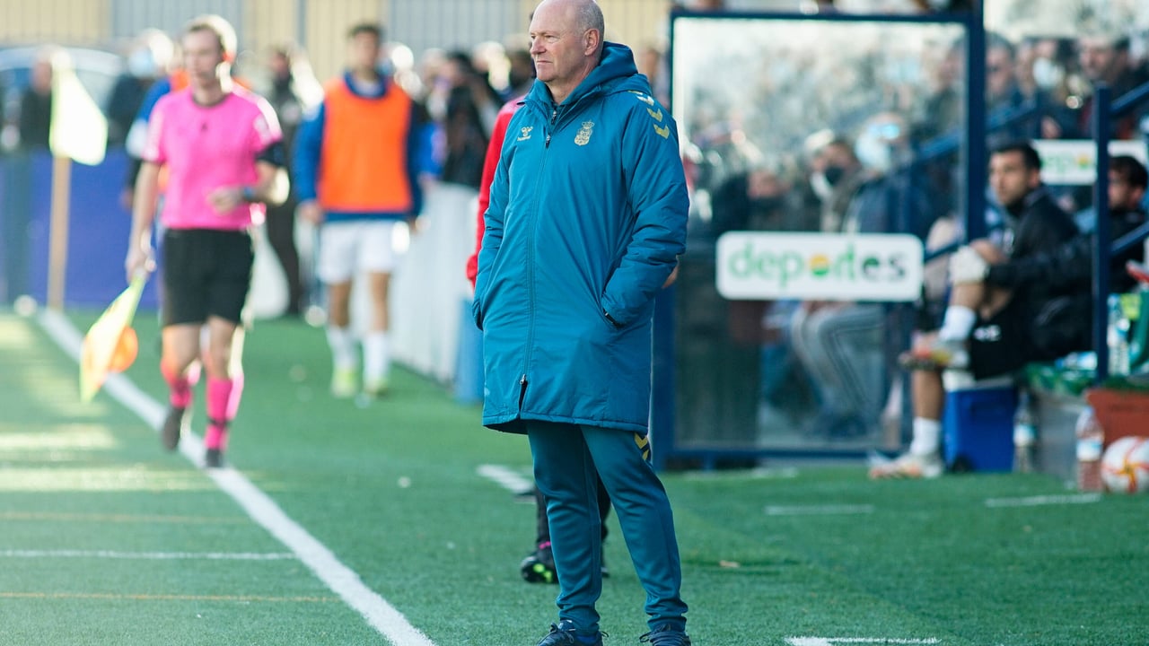 Pepe Mel, entrenador de Josep Martínez en Las Palmas: "Es uno que si te dice 'fíate', debes hacerlo. Entre los palos y en la vida"