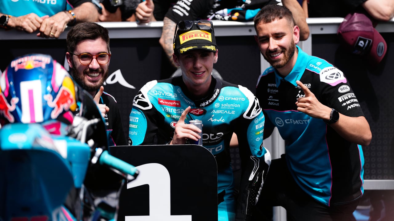 Máximo Quiles es máximo líder en Moto3 y Guevara reina en Moto2