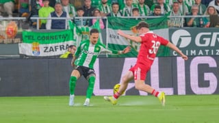 Mateu Lahoz critica a Isaac Romero y se moja sobre la polémica con Antony en El Gran Derbi: "Ojalá sirva para sentar precedente"