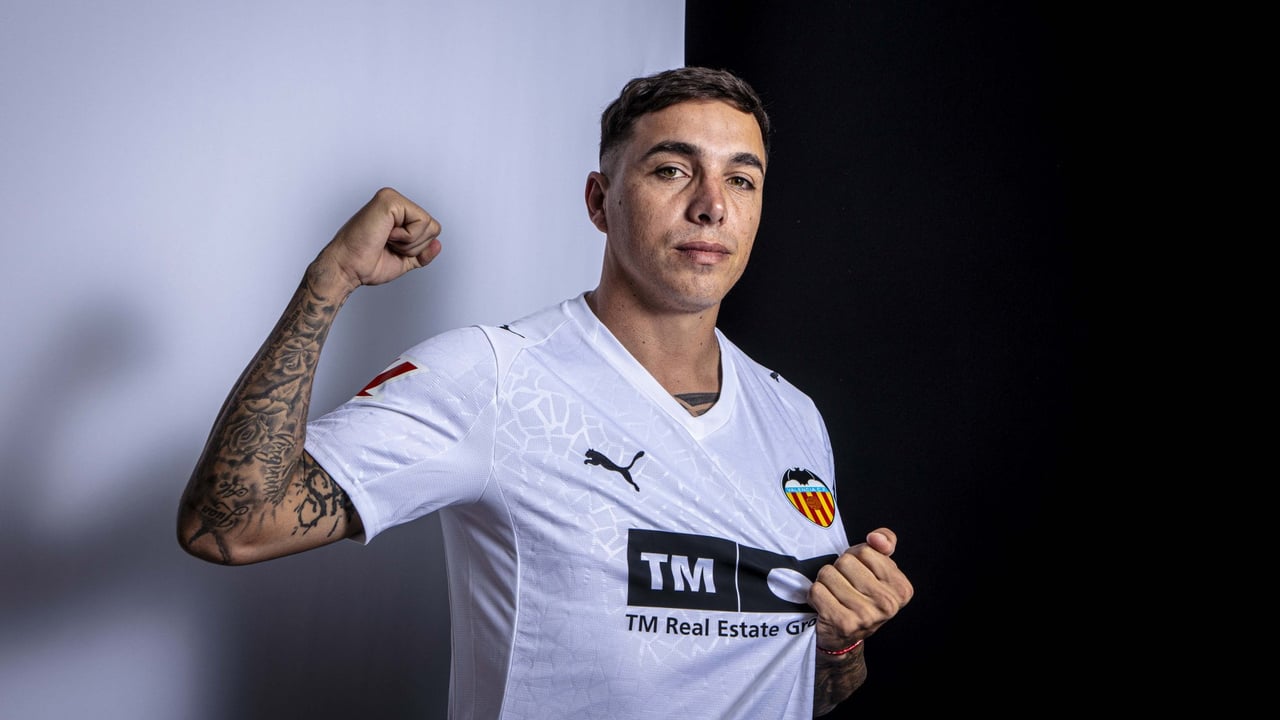 El plan del Valencia con Renzo Saravia y los plazos para su debut